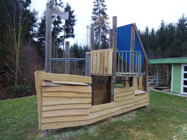 Spielschiff saniert & Wintervorbereitung 2016
